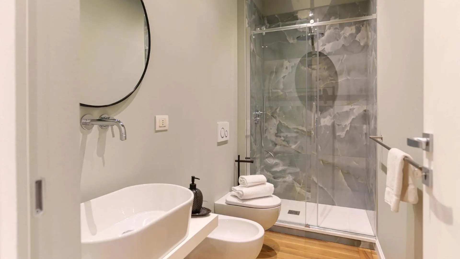 The Best Rent - Stylish Three-Bedroom Apartment In The Heart Of Milan
