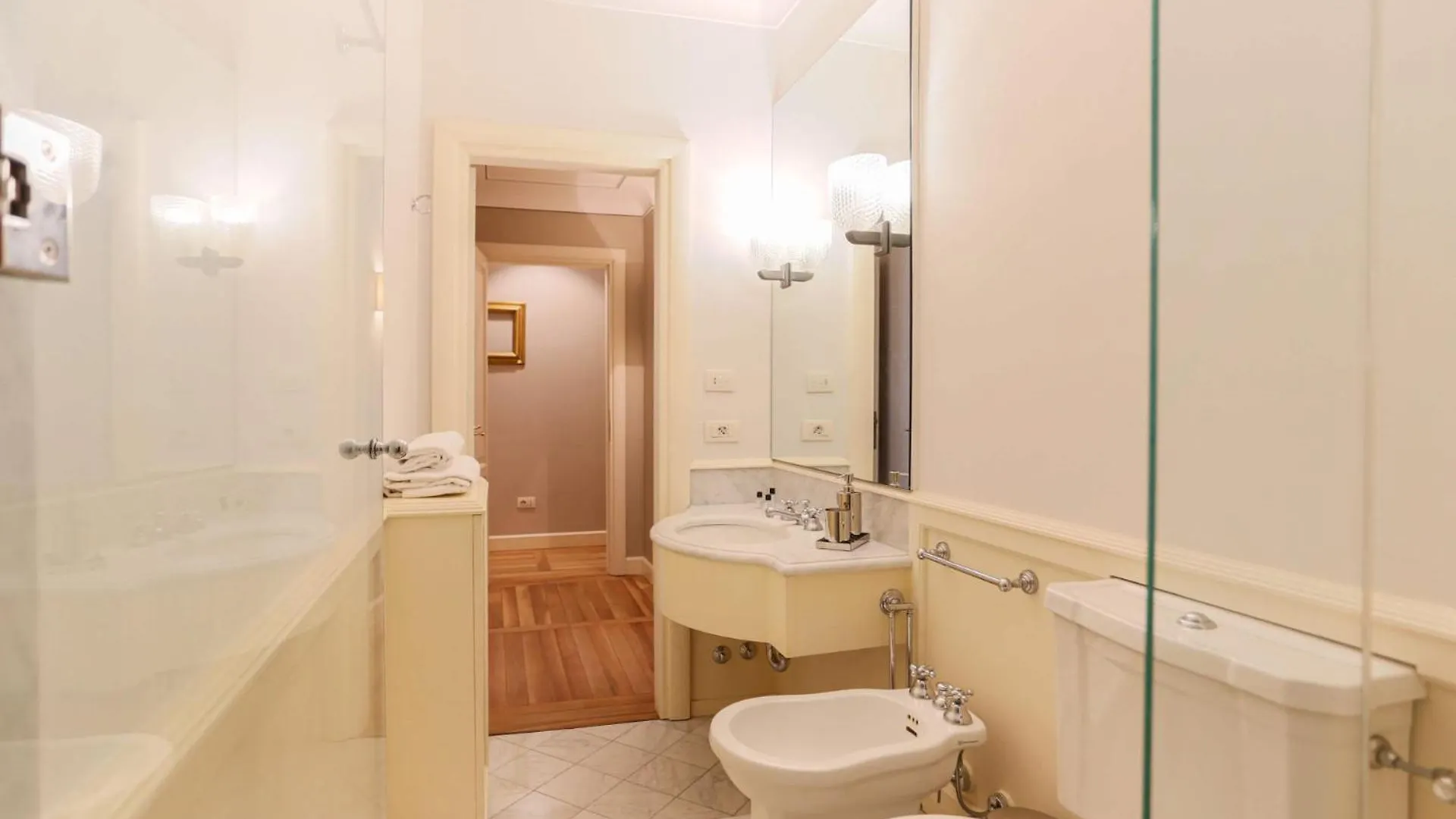 The Best Rent - Stylish Three-Bedroom Apartment In The Heart Of Milan