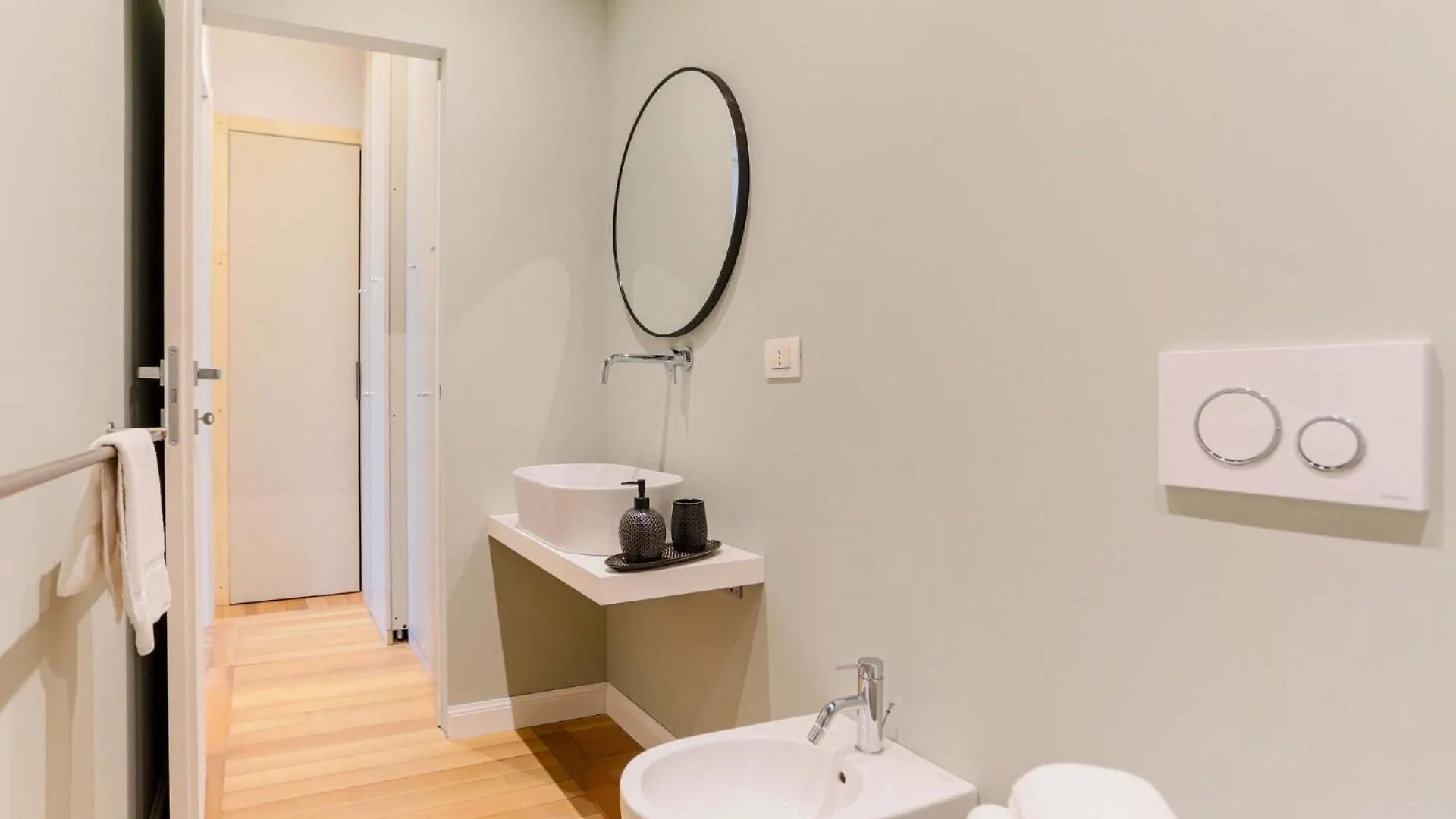 The Best Rent - Stylish Three-Bedroom Apartment In The Heart Of Milan